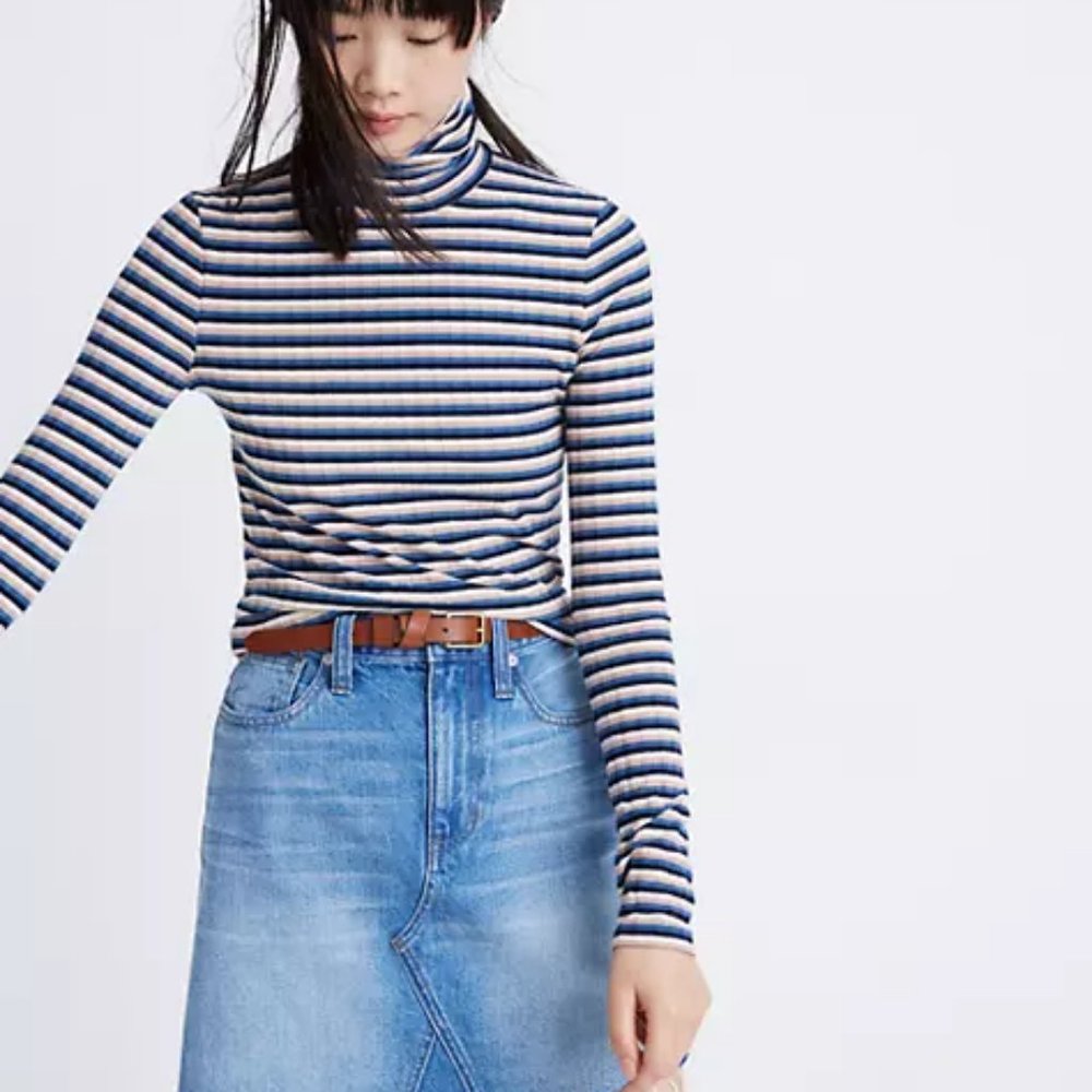 Colorful Ribbed Striped Turtleneck - Picture 2 of 4